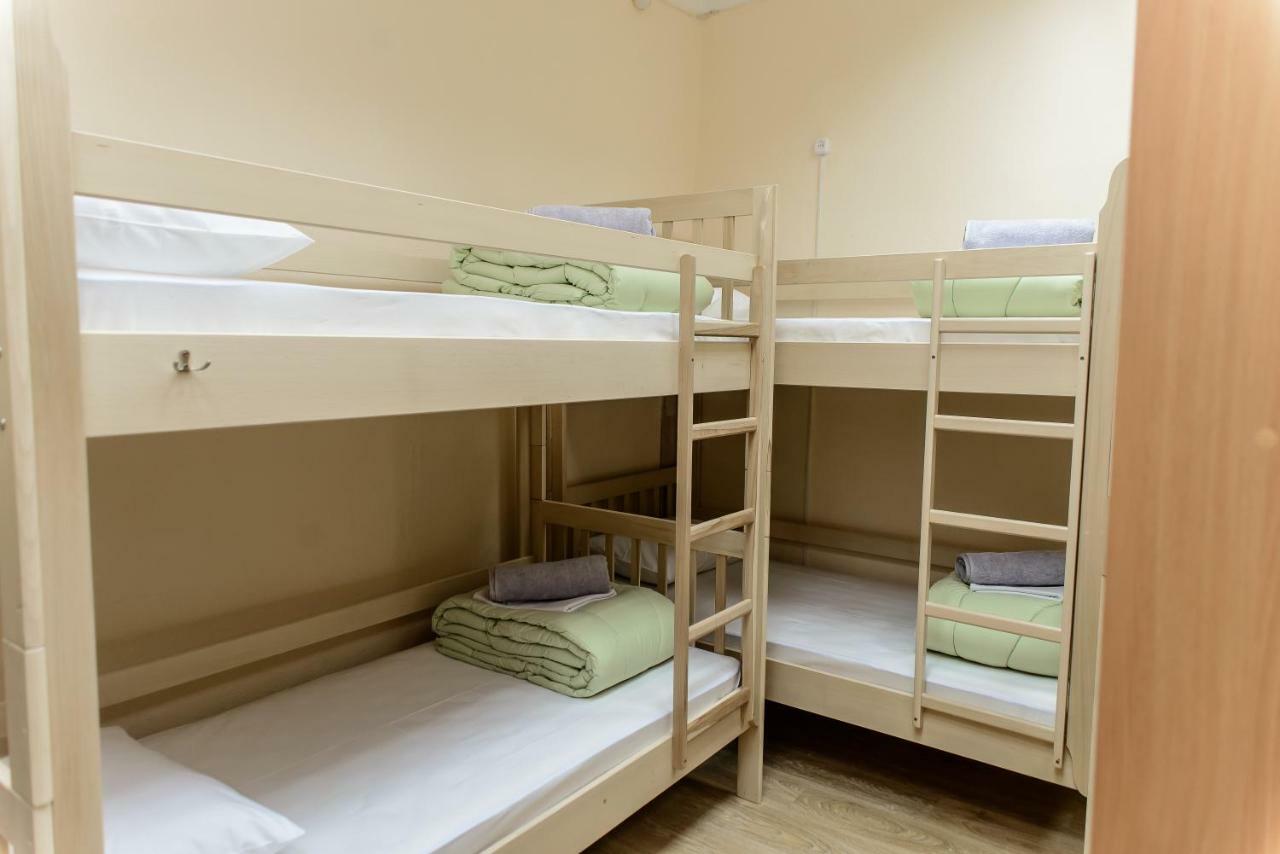 Globus Lipki Hostelキエフ エクステリア 写真