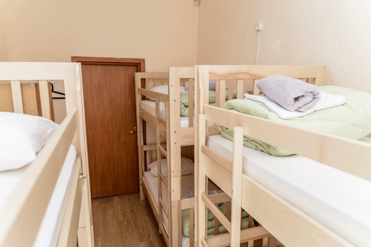 Globus Lipki Hostelキエフ エクステリア 写真